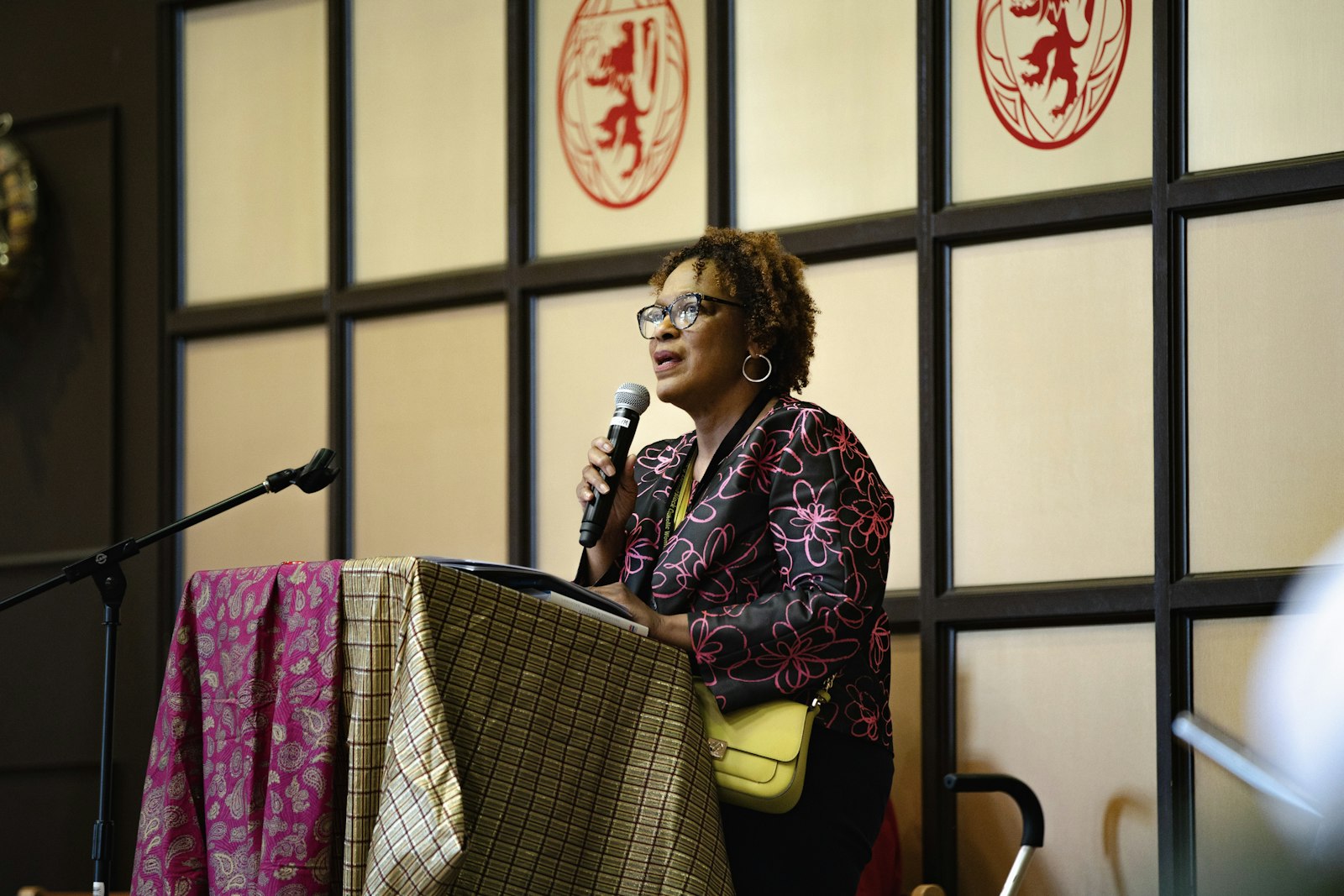 Vickie Figueroa, Director of Cultural Ministries for the Archdiocese of Detroit, introduces Dr. Lewis-Mosley.