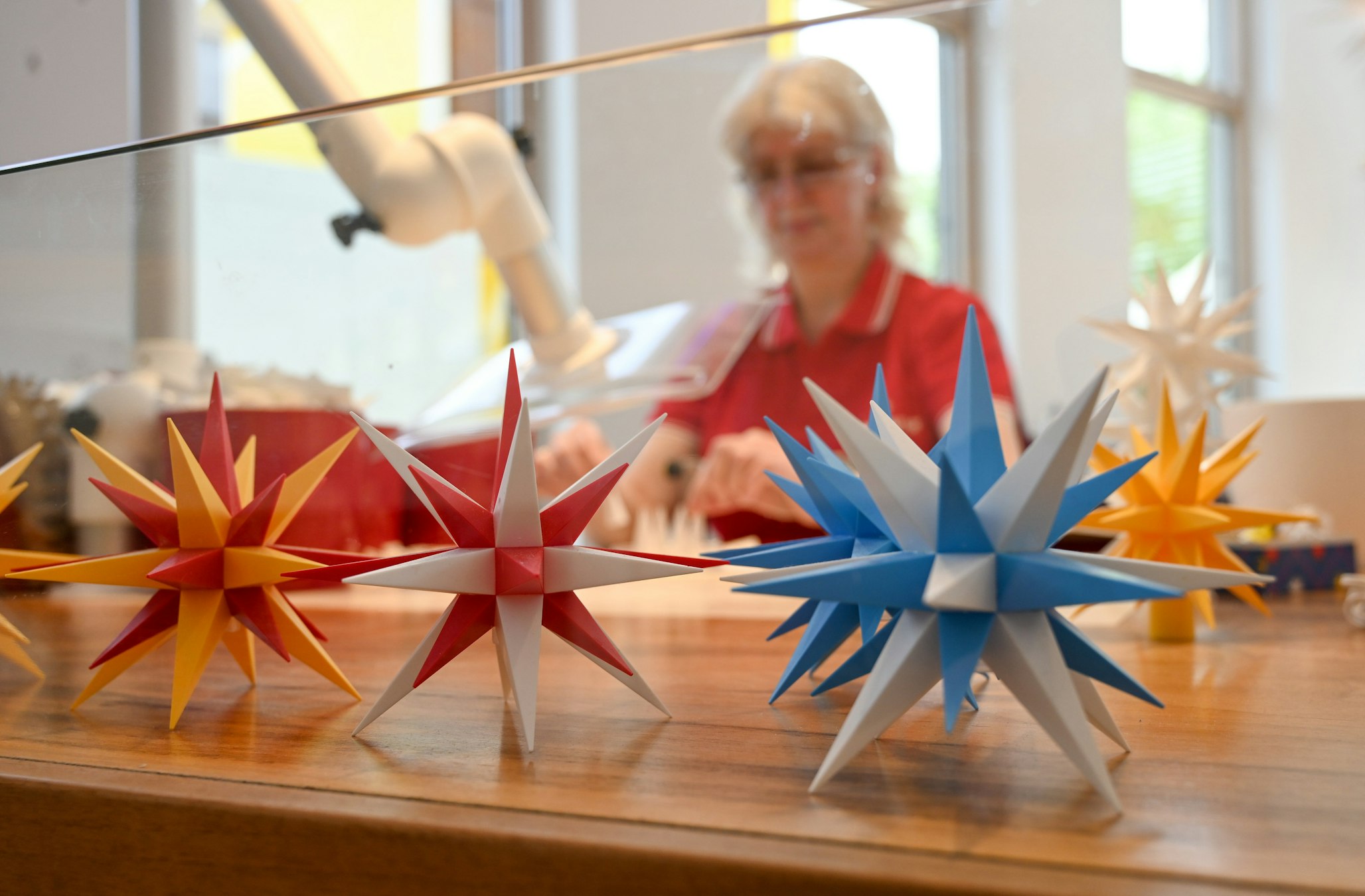 Moravian star factory: 125 years of Christmas — and geometry