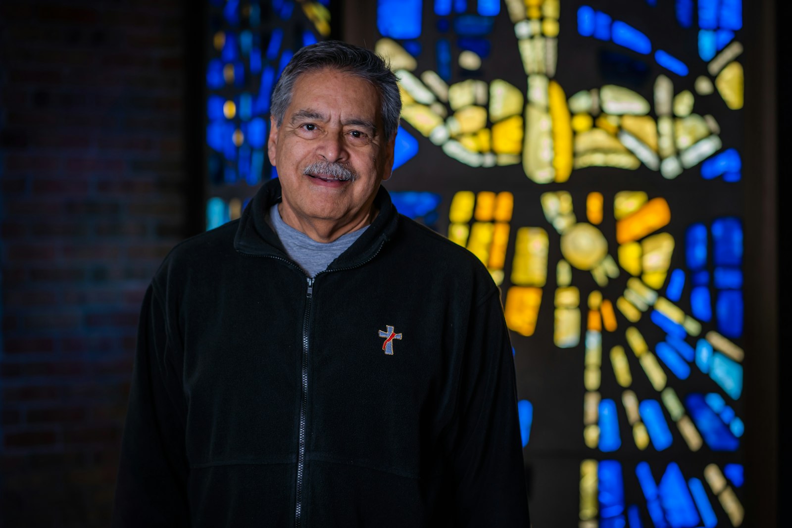 El diácono Guardiola dice que la fe de las mujeres a las que sirve en Huron Valley lo inspira constantemente, y las llama una "comunidad católica vibrante detrás de cuatro paredes". (Valaurian Waller | Detroit Catholic)