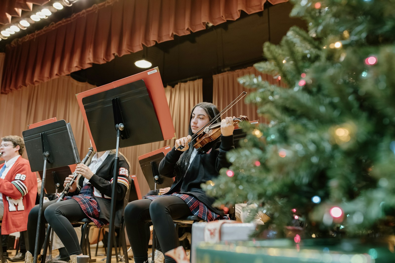 The celebration included a performance of holiday classics by the St. Mary's Preparatory band in the school's gymnasium. (Alissa Tuttle | Special to Detroit Catholic)