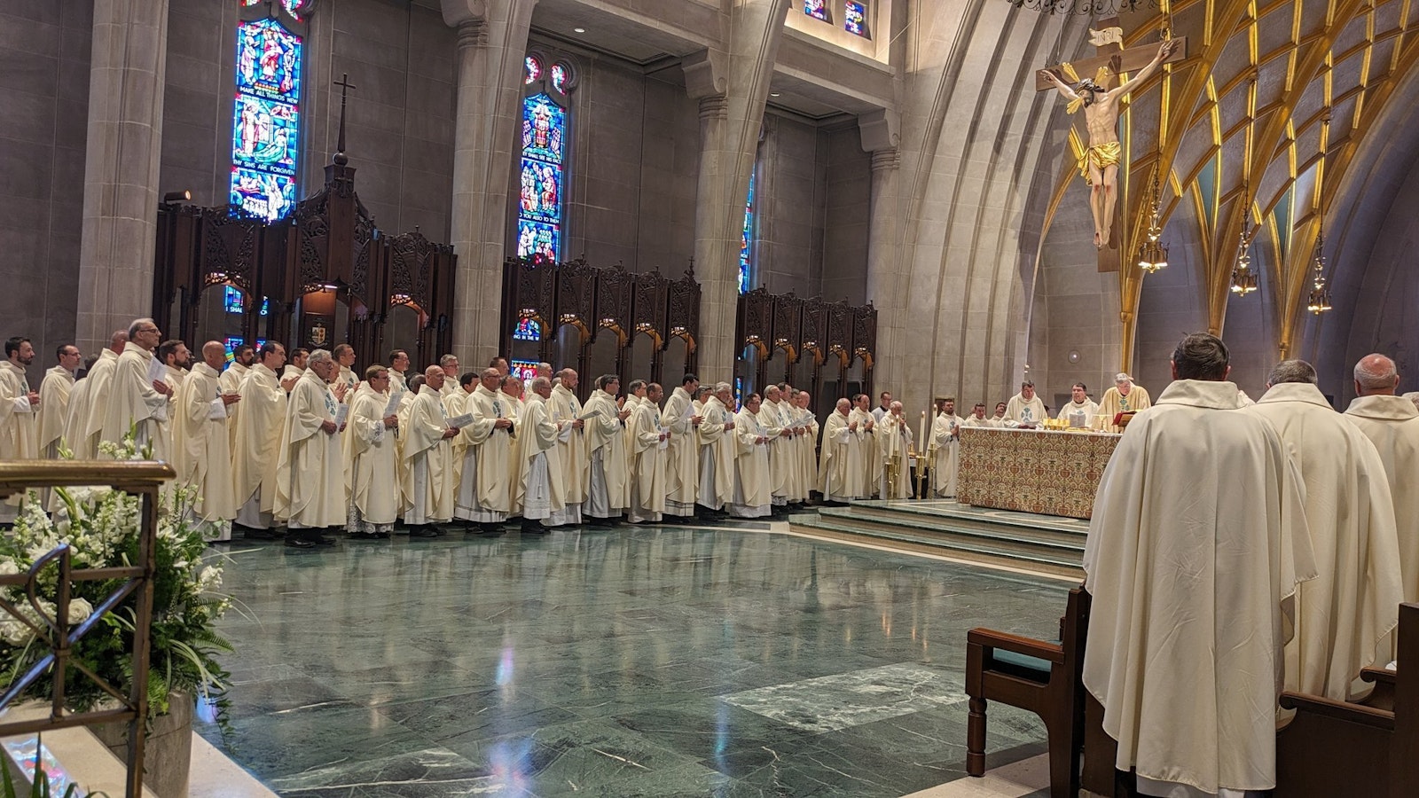 Bishop Gerard W. Battersby, right, celebrates his first Mass with his new diocese surrounded by priests of the Diocese of La Crosse, Wis., on May 20 at the Cathedral of St. Joseph the Workman in La Crosse. (Courtesy of the Diocese of La Crosse)