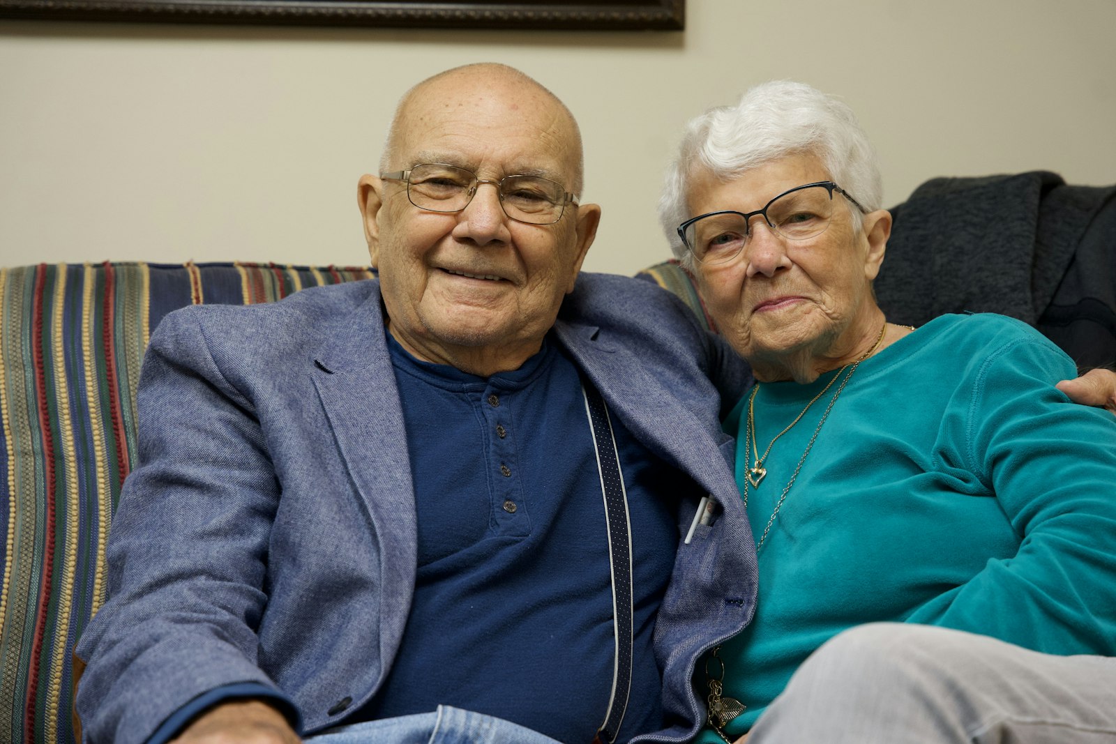 El diácono Delbeke se sentó para una entrevista con Detroit Catholic junto a la que ha sido su esposa durante 65 años, Carol.