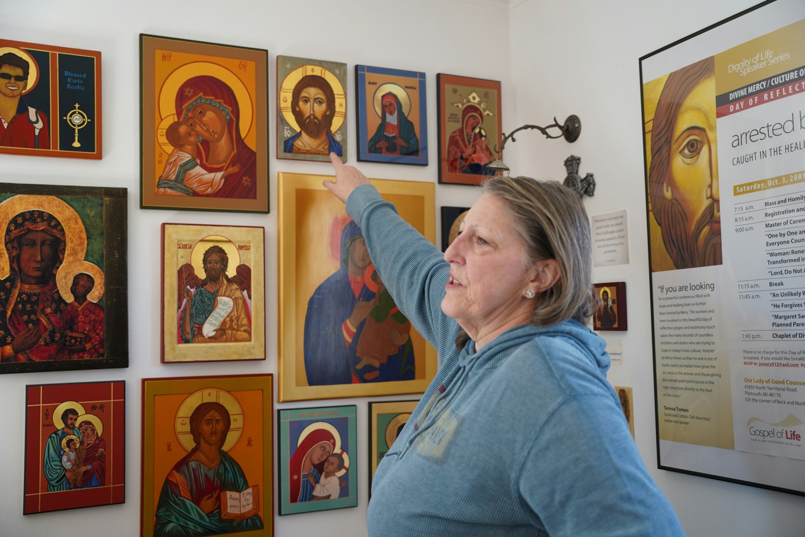 Crombie keeps replicants of all the icons that have been commissioned by others in her home studio. Whenever someone commissions an icon, she prays about whether or not God wills her to write the icon.