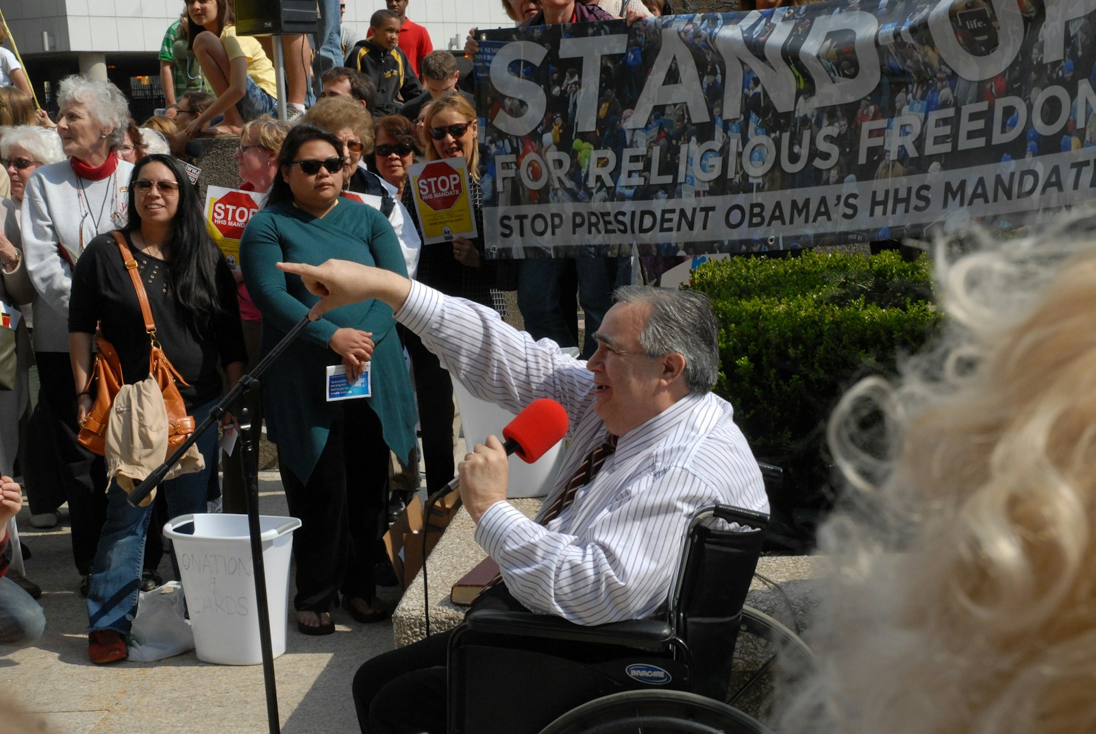 Al Kresta speaks during a rally in support of religious freedom in front of the federal building in downtown Detroit in March 2012 in response to the federal government's contraception mandate. Kresta frequently spoke out in support of the Church's freedom in the public square. (Michael Stechschulte | Detroit Catholic file photo)