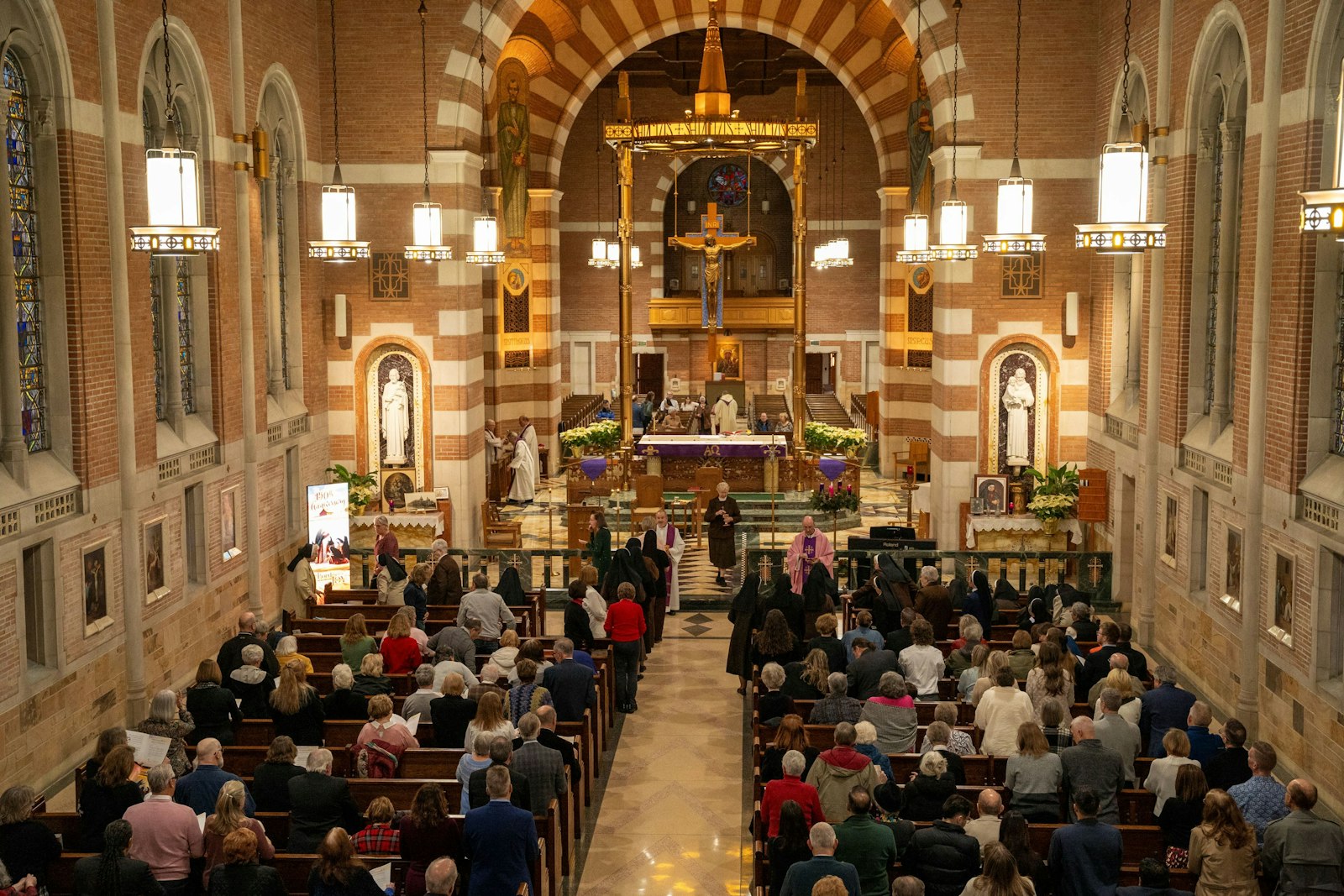 While the convent was completed in 1936, the chapel remained unfinished until 1961. Built in the shape of a Calvary cross, the chapel has spectacular stained glass, a main double altar of onyx Moroccan marble, and a windowed dome that rises directly above the center sanctuary.