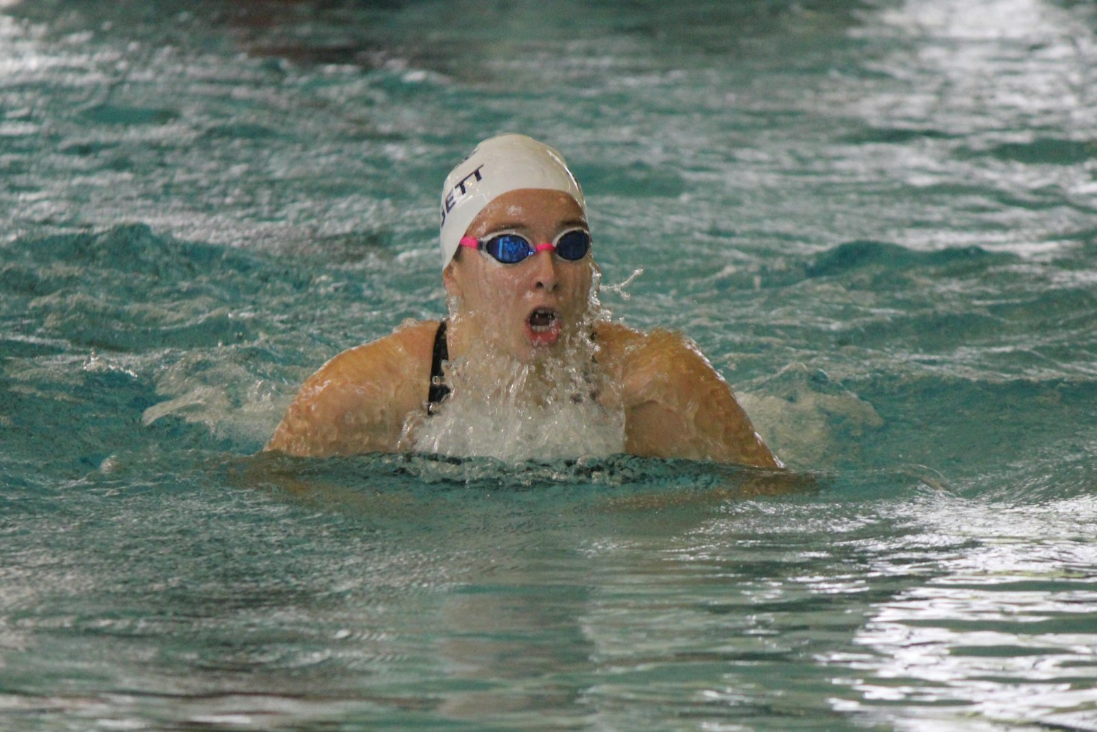 Grosse Pointe Woods University-Liggett’s Ginger McMahon set a new Catholic League record in the 100-yard breaststroke. Her top time was 1:04.24, nearly a full second faster than the old mark which had stood for 10 years.