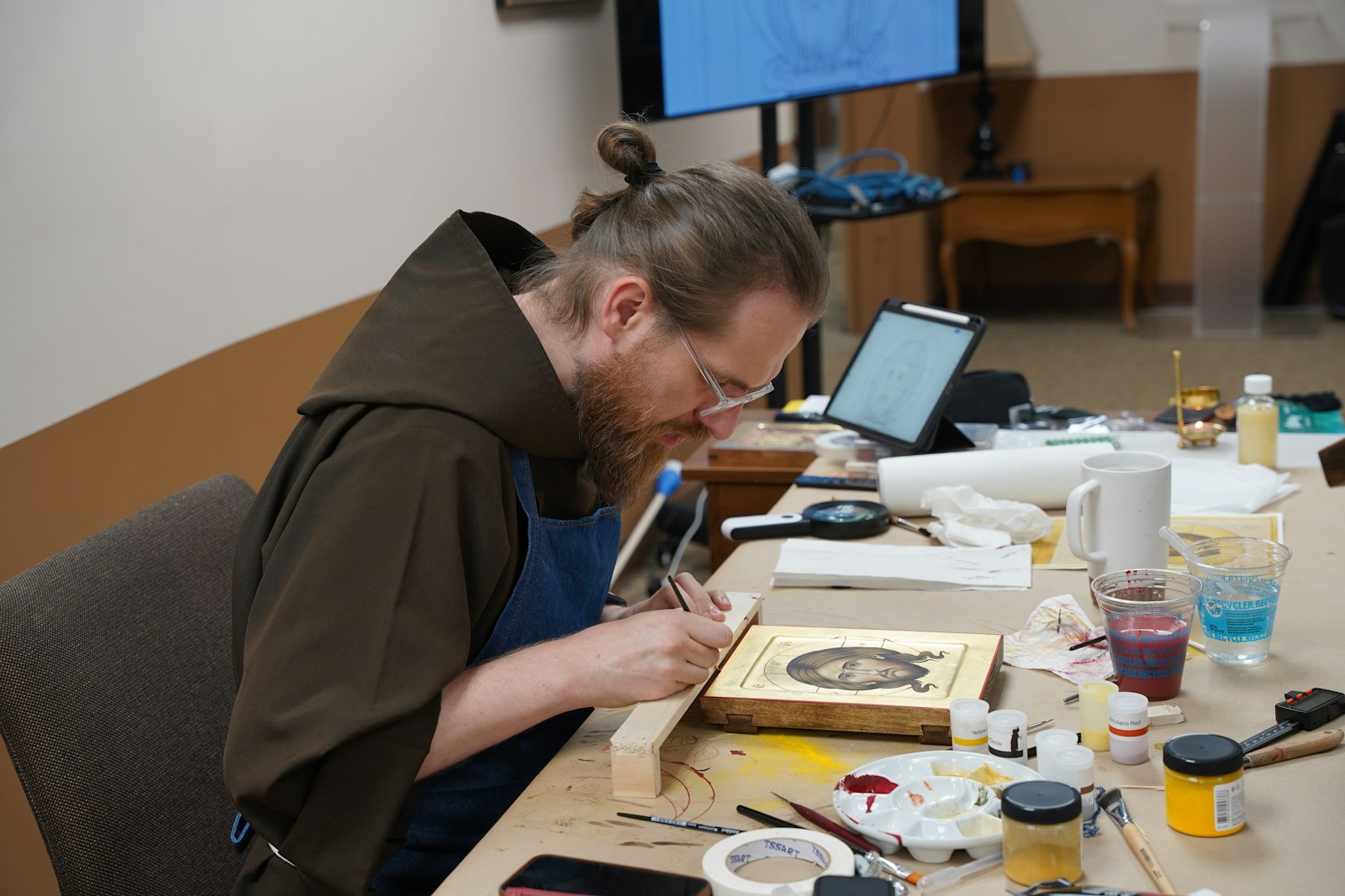 Bro. Skowron studied iconography in Germany and Ukraine and now leads retreats on iconography, along with his full-time job as chaplain of the Capuchin Soup Kitchen.