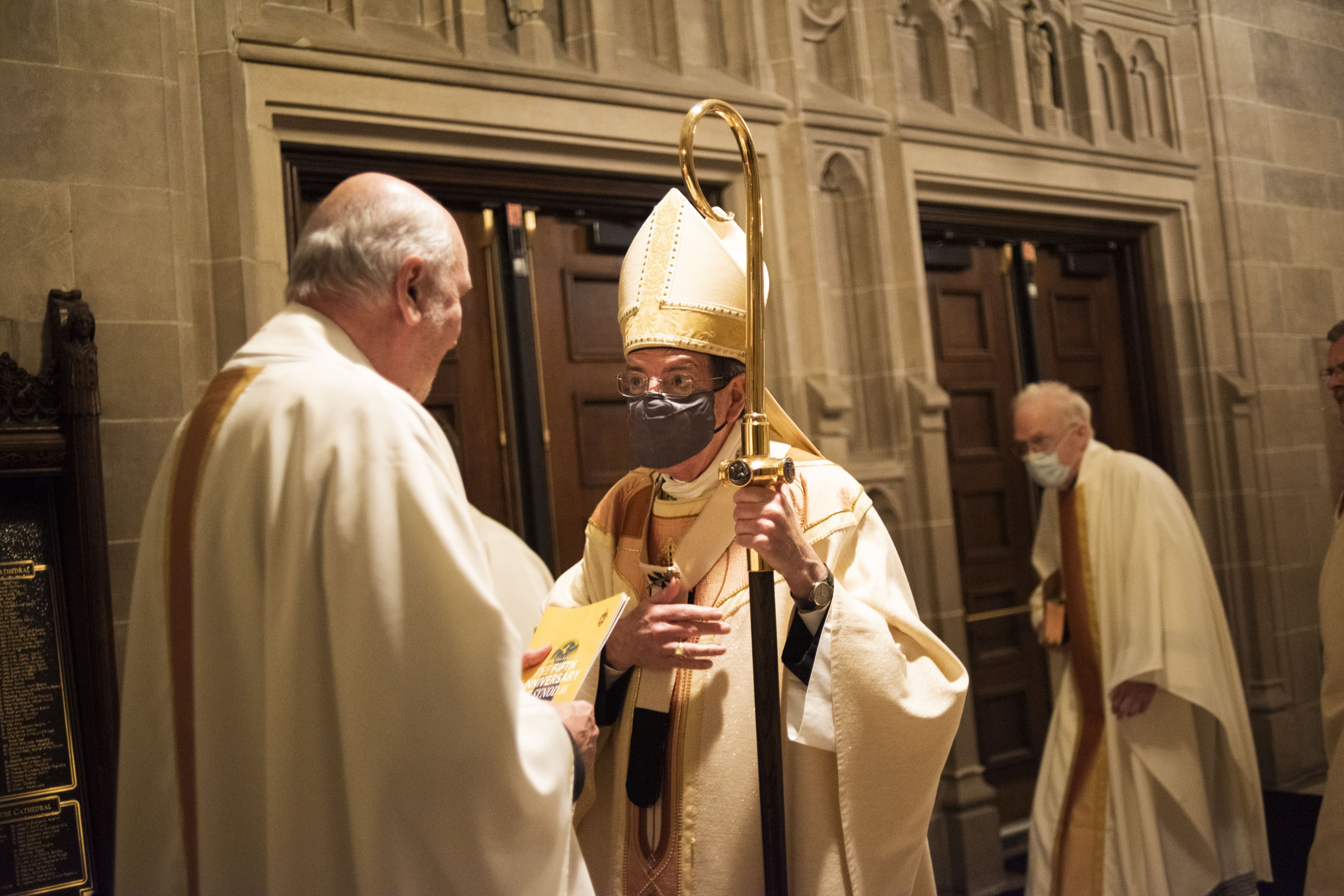 Archbishop Vigneron gathers with priests following Synod 16 five-year anniversary Mass