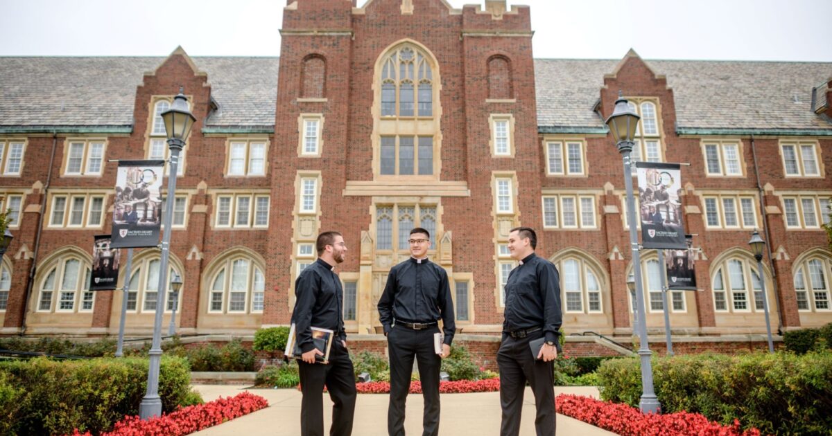 Year of Prayer for Priestly Vocations a 'call to arms' for archdiocese ...