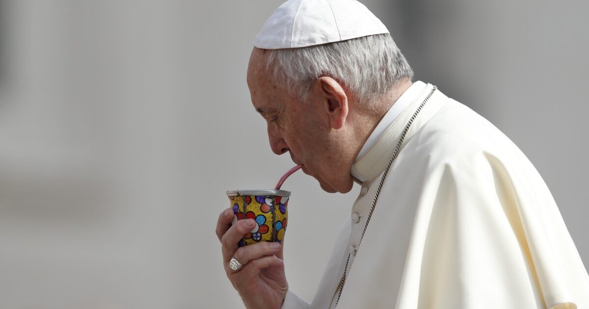Sacerdotes argentinos instaron al Papa a visitar su ciudad natal, la católica Detroit