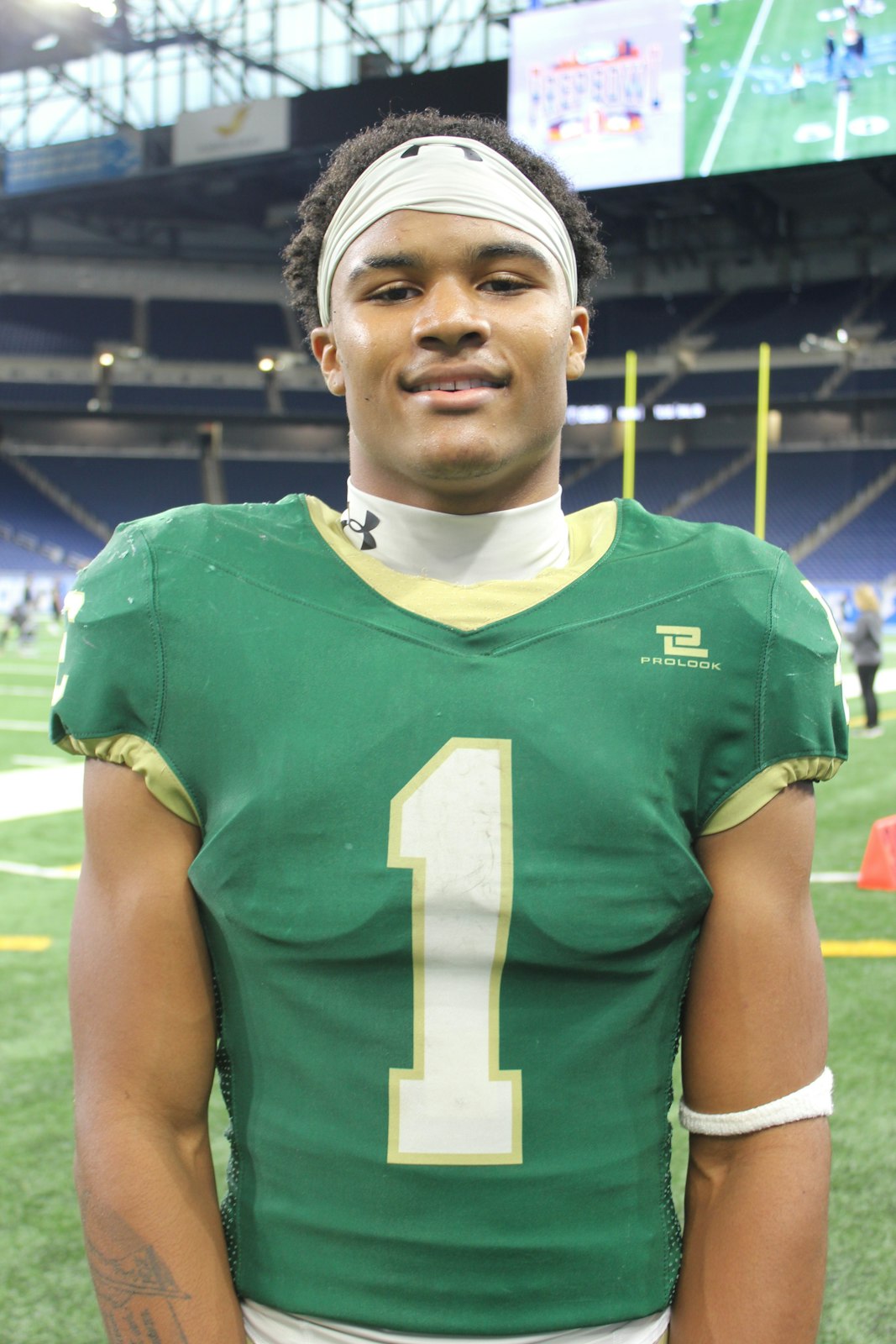 Lumen Christi senior running back Kadale Williams made his third straight state championship appearance one to remember, by rushing for a state-record 314 yards and scoring 5 touchdowns.